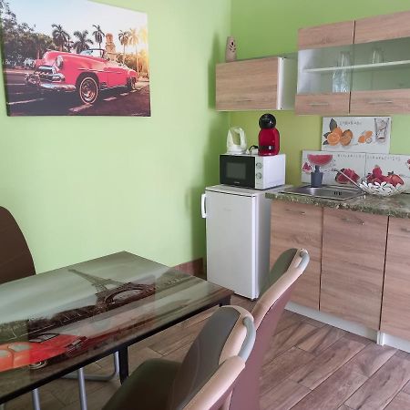 Laura Apartman Apartment Nagykanizsa Exterior photo